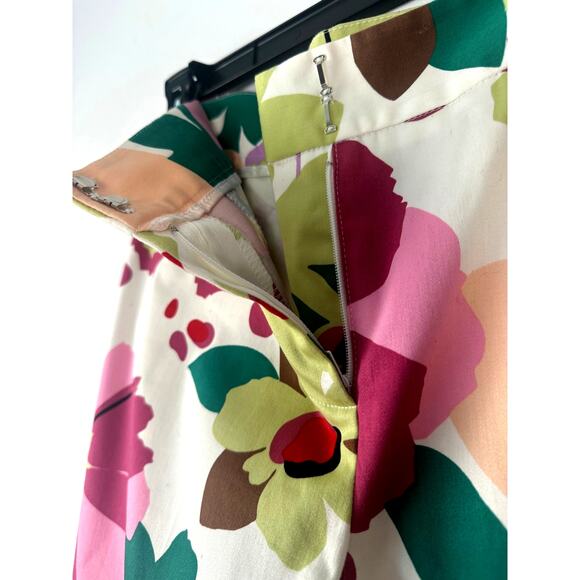 McLaughlin Flower Printed Capri Pants, Great Quality, Beautiful Print Size 8 - Picture 6 of 9